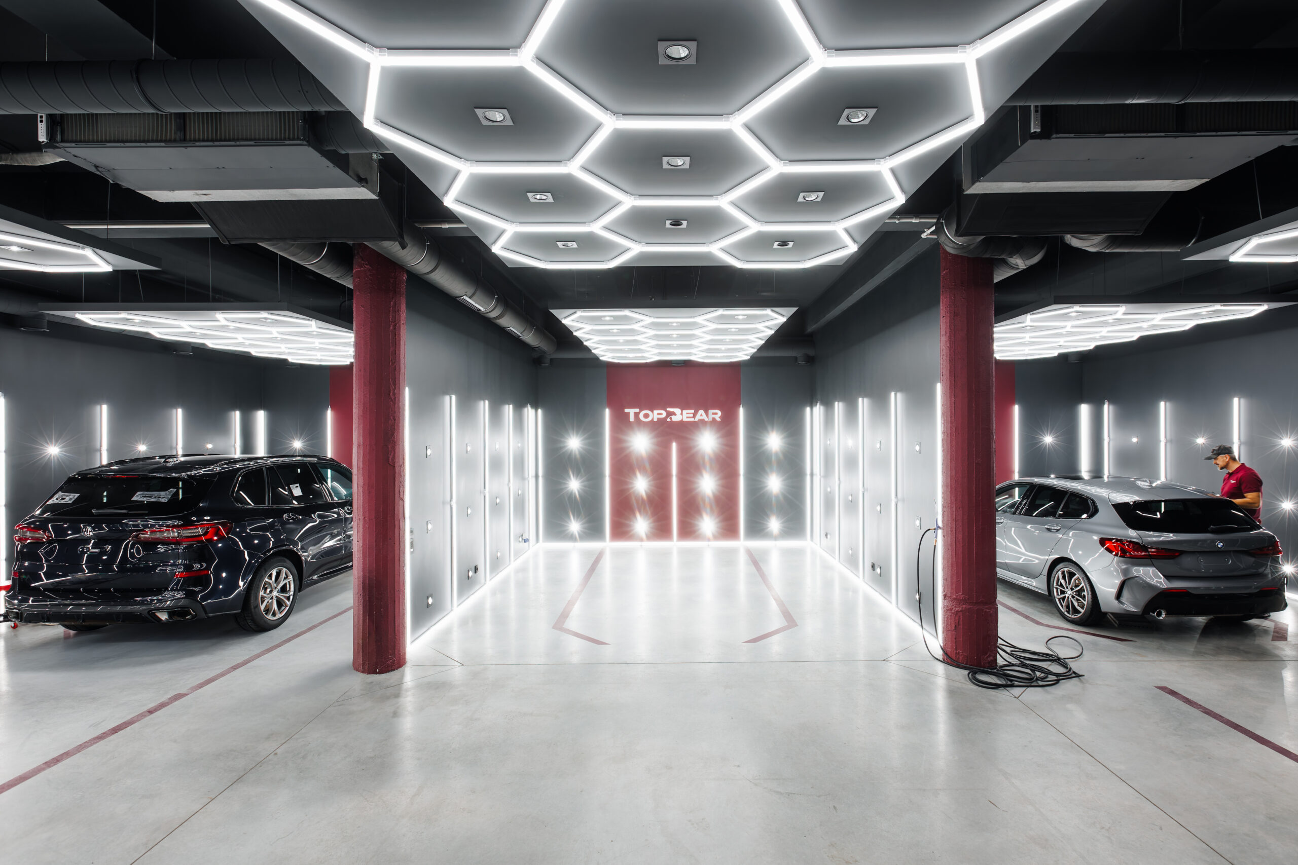 Profesionalno LED osvetljenje u TopBear detailing studiju